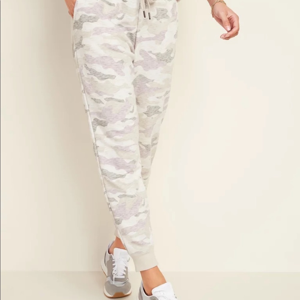 2/$50 Brand new without tags old navy sweat pants ladies size M
